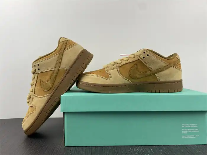 Cheap Nike SB Dunk Low Wheat (2017) 883232-700 0205