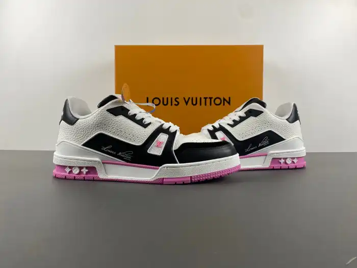 Cheap LV TRAINER SNEAKER 24121001 0204